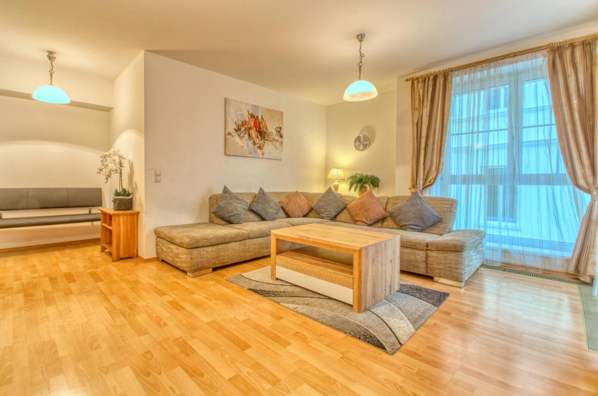 Zeller City Apt Aydin - By Alpen Apartments Zell am See Exterior photo